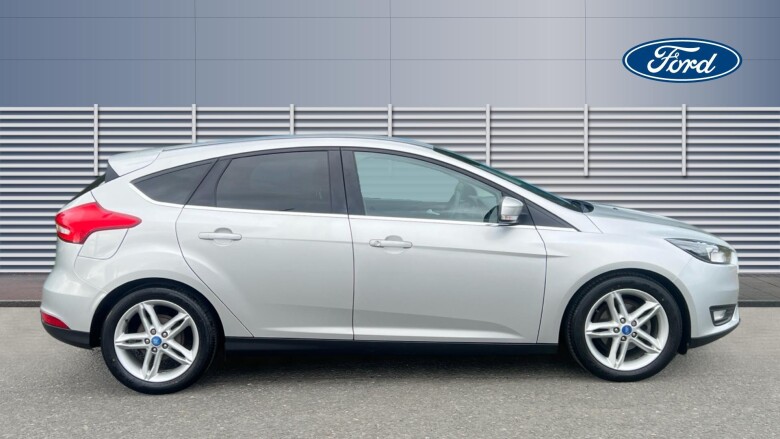 Ford Focus 1.5 TDCi 120 Zetec 5dr Diesel Hatchback